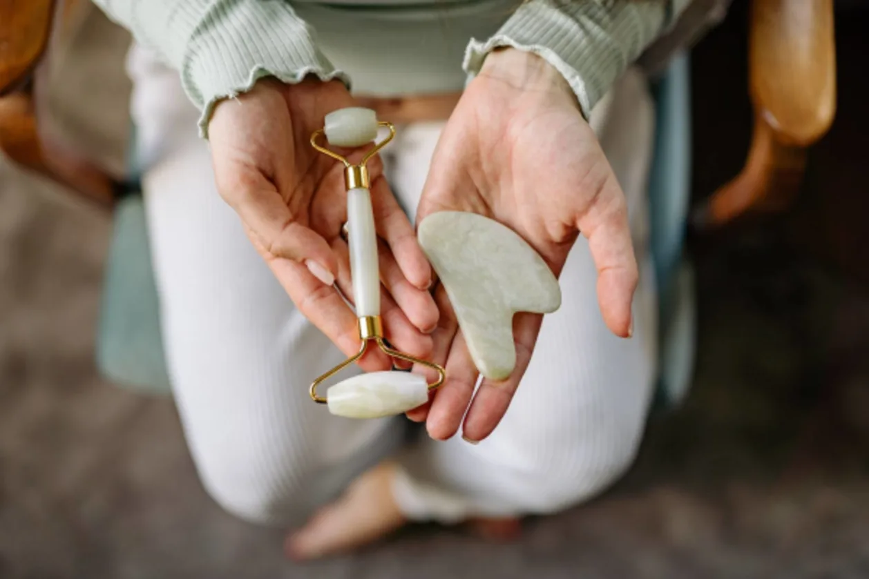 crystal healing gua sha spa rollers